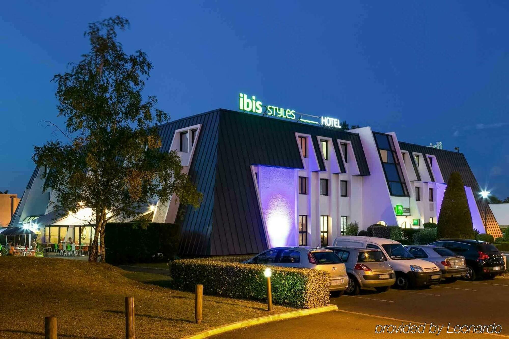 Hotel Ibis Styles Bordeaux Aeroport 3*